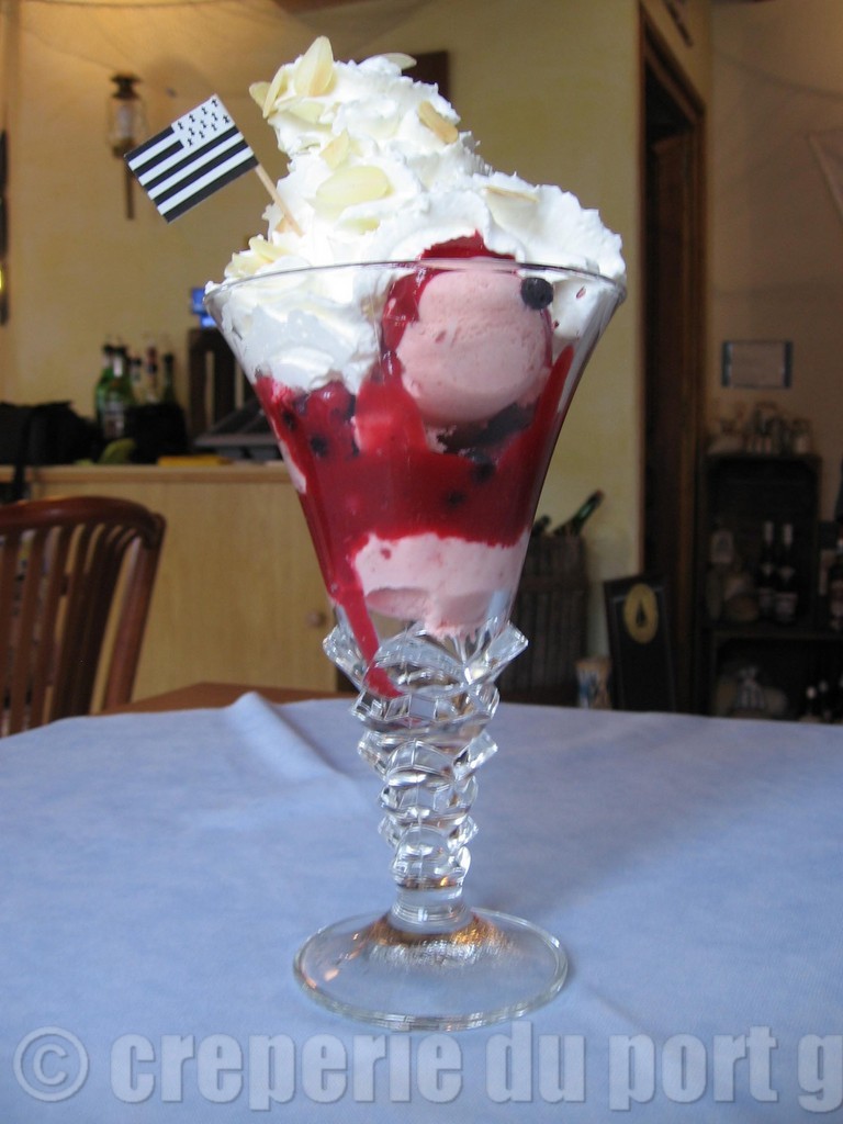 glace aux fruits rouges